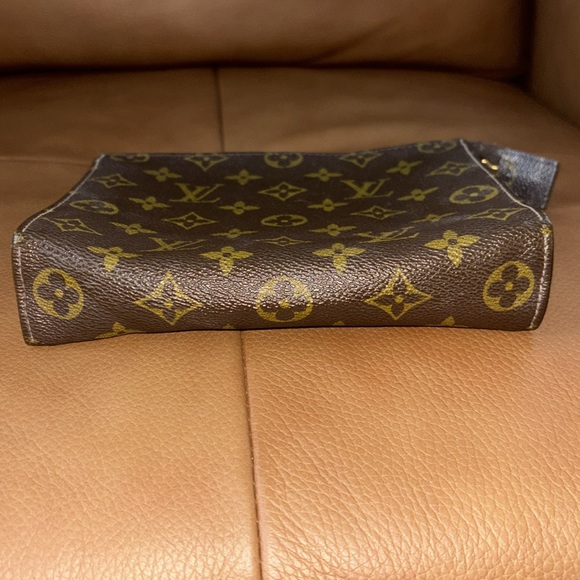 Louis Vuitton Vintage Monogram Pochette EUC Pre 1986 Vintage cosmetics Pouch - Picture 9 of 10